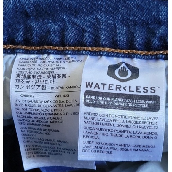 Levi's Premium 90s Wedgie Straight Leg Raw Hems Button Fly Jeans - Picture 7 of 8